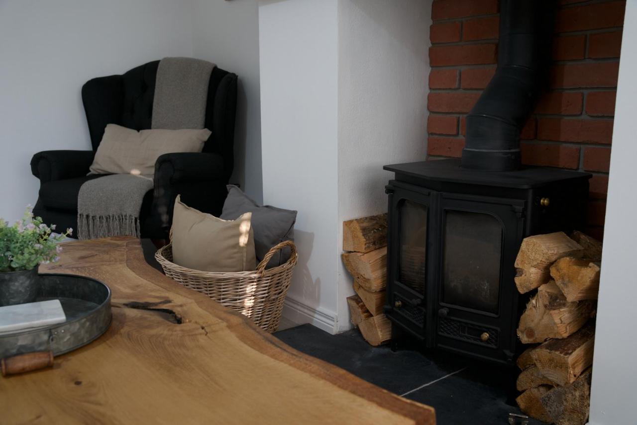 Modern 3 Bedroom Coastal Home Newry Exterior foto